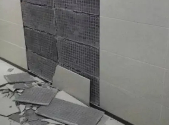 中原瓷砖空鼓维修公司分享下中原墙砖松动维修的知识